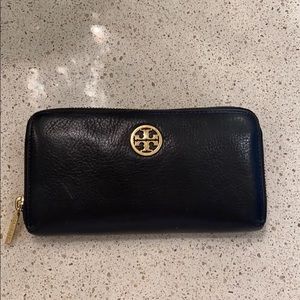 Tory Burch Black Zip Up Wallet